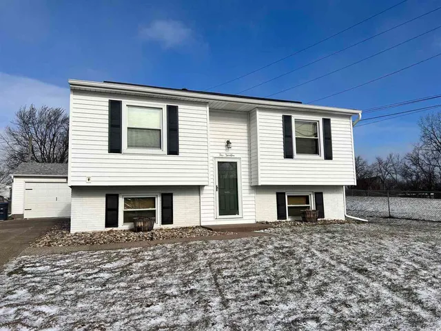 $230,000 | 217 West 17th Avenue, Milan, IL 61264