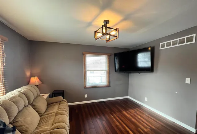 $230,000 | 217 West 17th Avenue, Milan, IL 61264