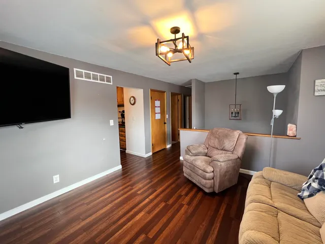 $230,000 | 217 West 17th Avenue, Milan, IL 61264