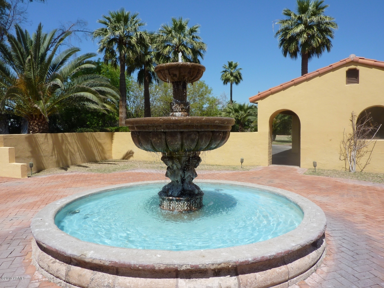 4626 East Granada Road Phoenix, AZ 85008 - Photo 23 of 55 COURTYARD FOUNTAIN