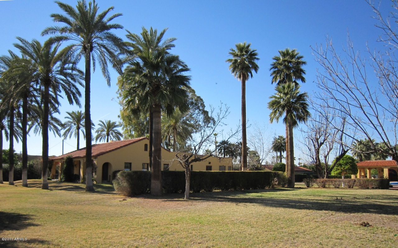 4626 East Granada Road Phoenix, AZ 85008 - Photo 39 of 55 EAST YARD
