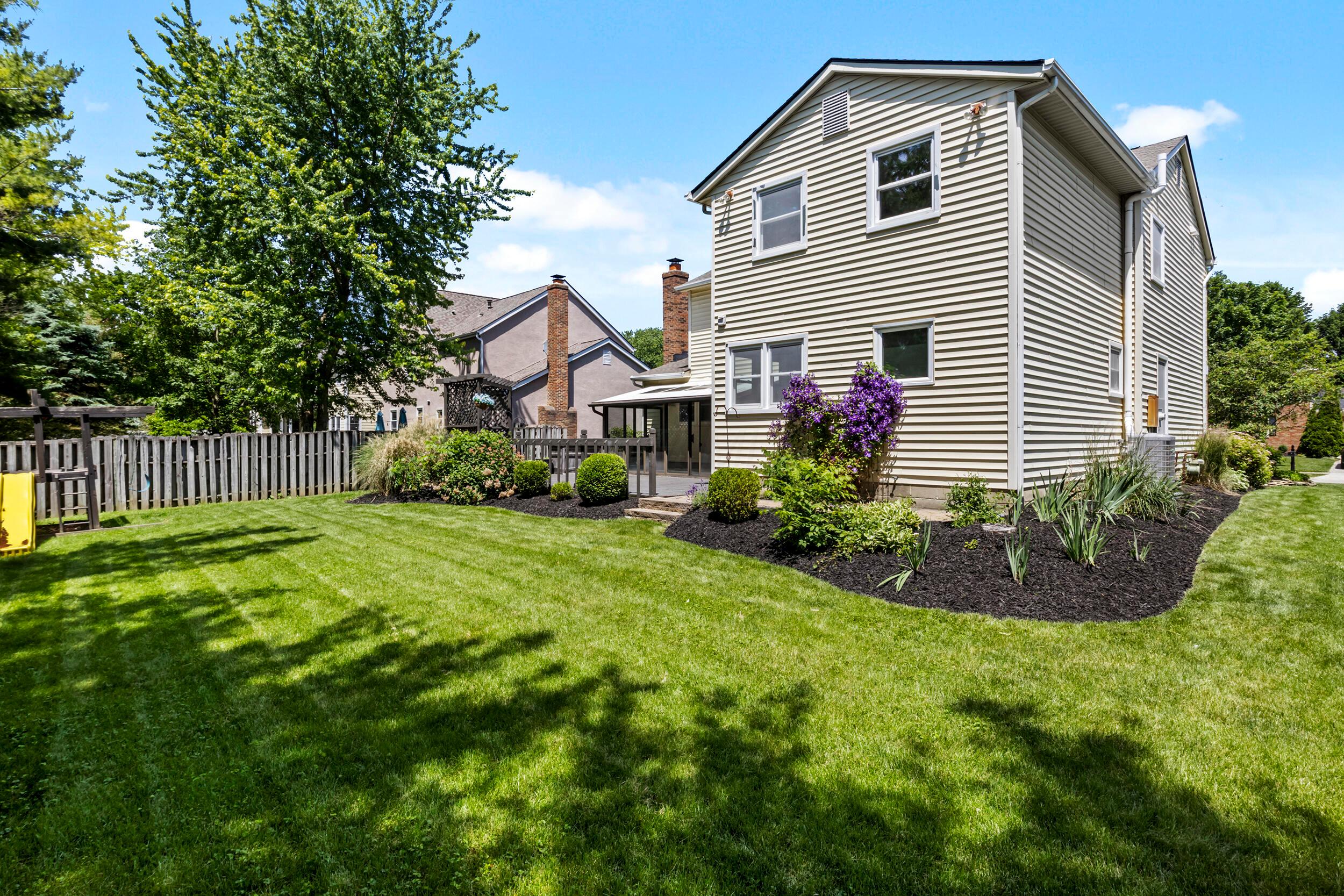 5329 Roscommon Road Dublin, OH 43017 - Photo 37 of 43 img_1254