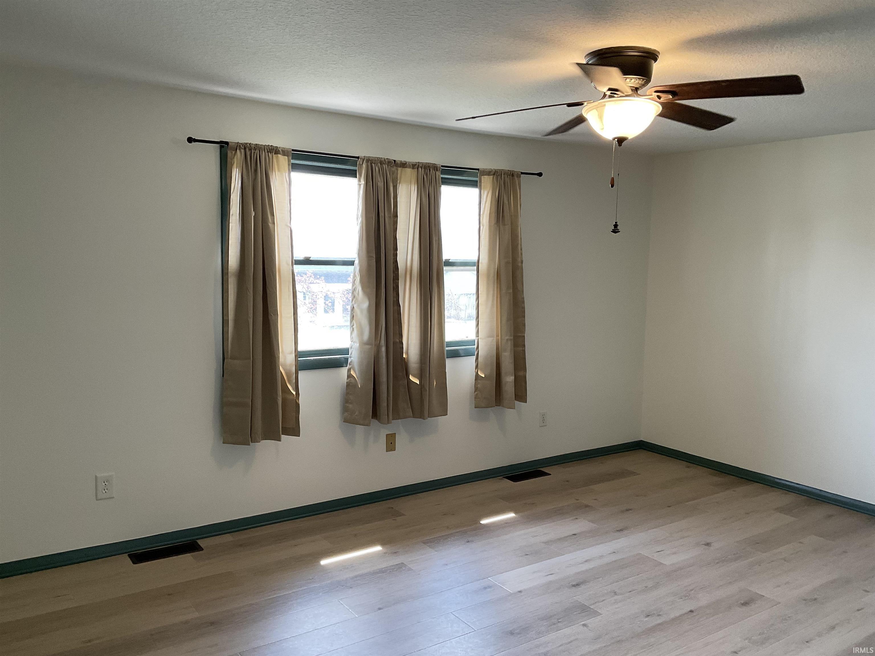 5425 Hewitt Lane Fort Wayne, IN 46815 - Photo 12 of 15
