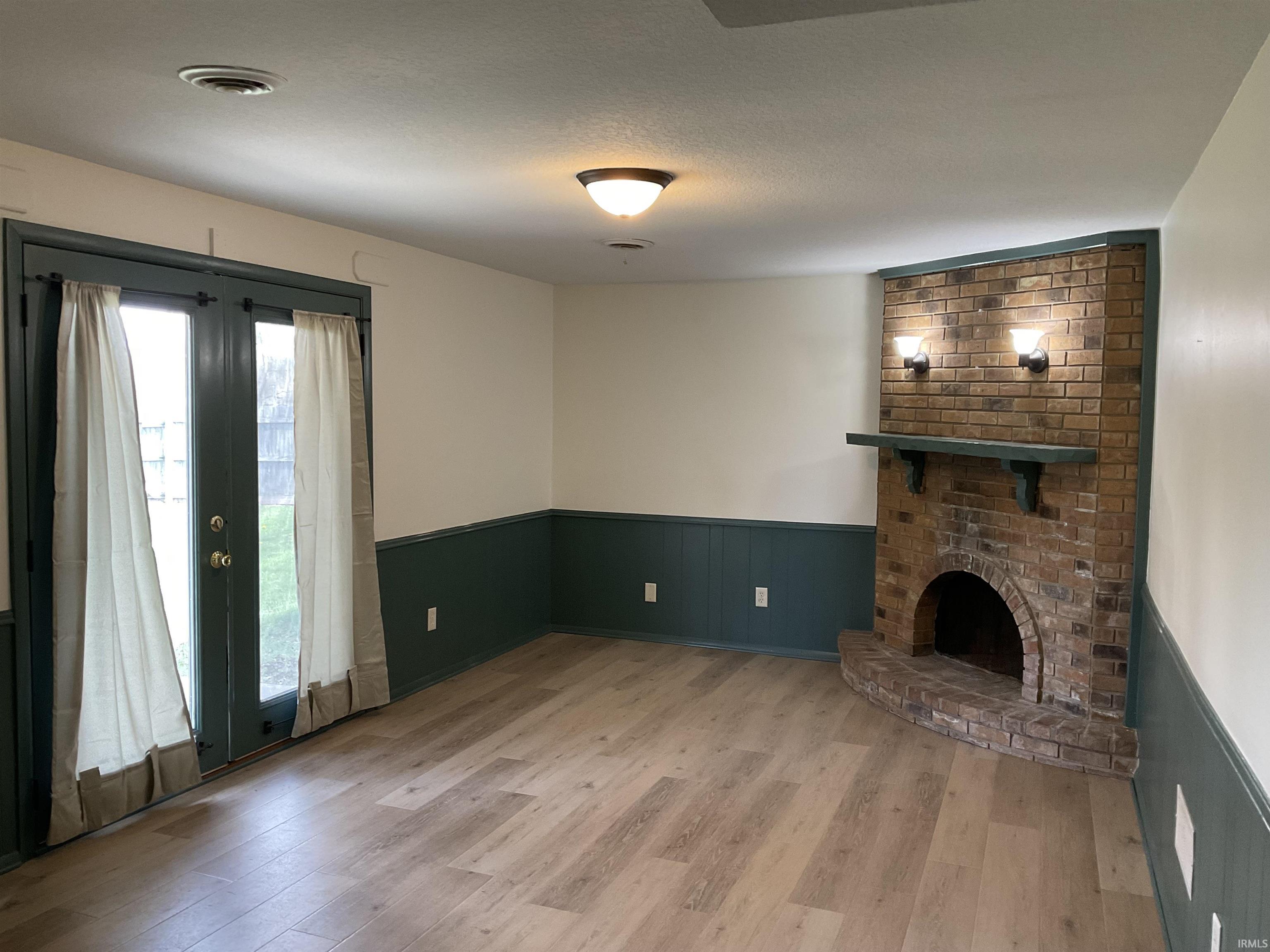5425 Hewitt Lane Fort Wayne, IN 46815 - Photo 5 of 15