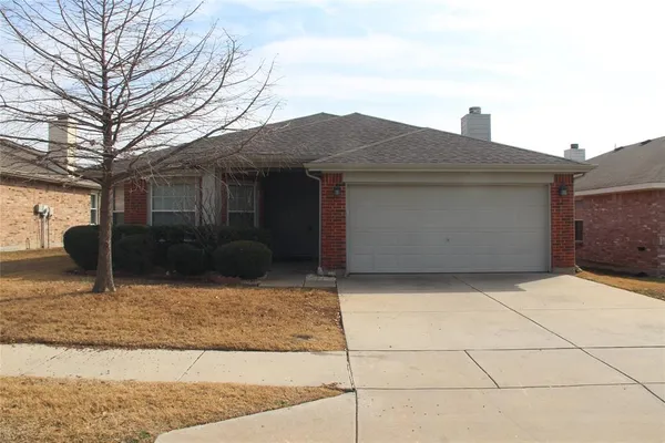$2,095 | 9224 Monument Court, Fort Worth, TX 76244