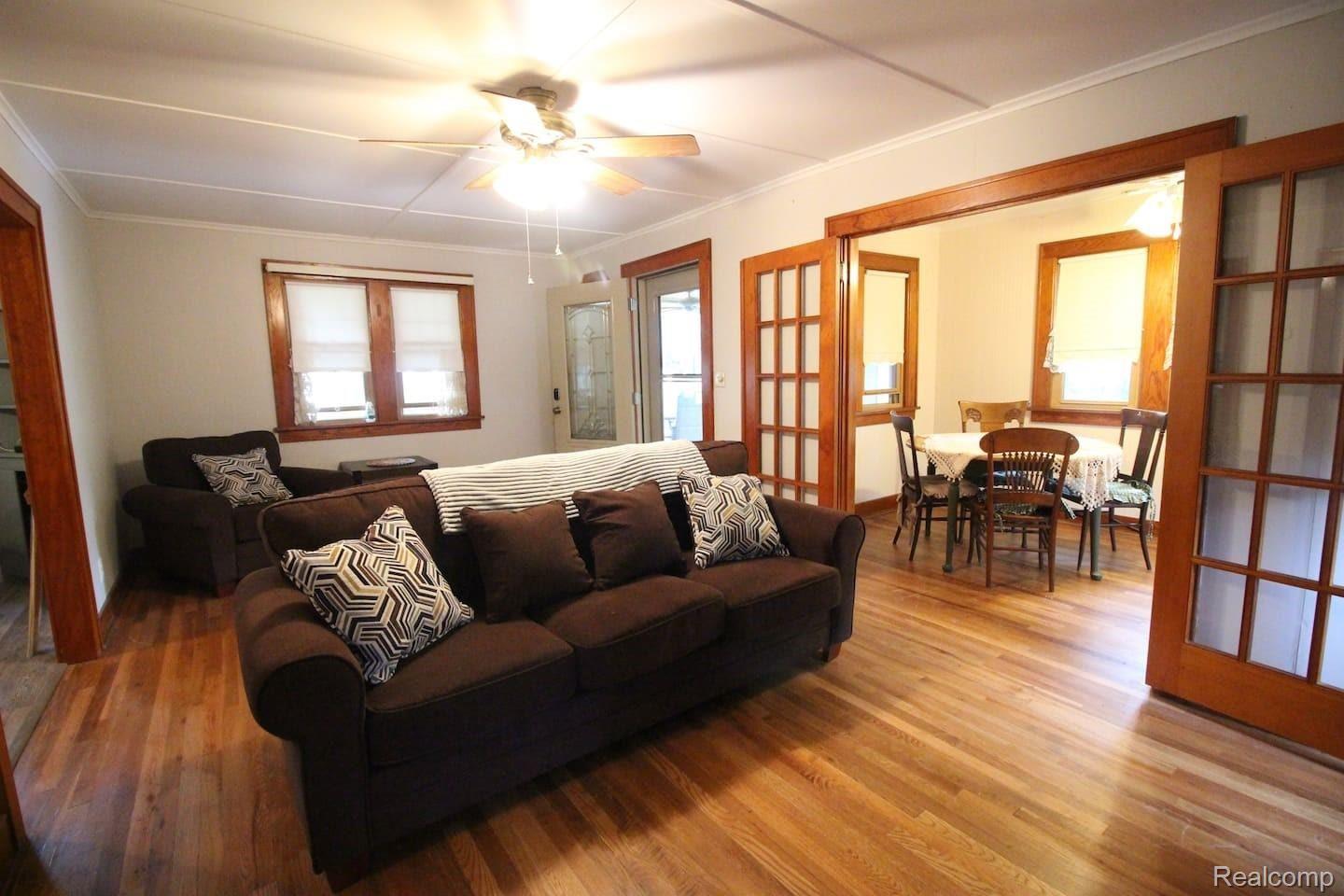 7381 Walbridge Road Lexington, MI 48450 - Photo 18 of 31 w- living 3.jpeg