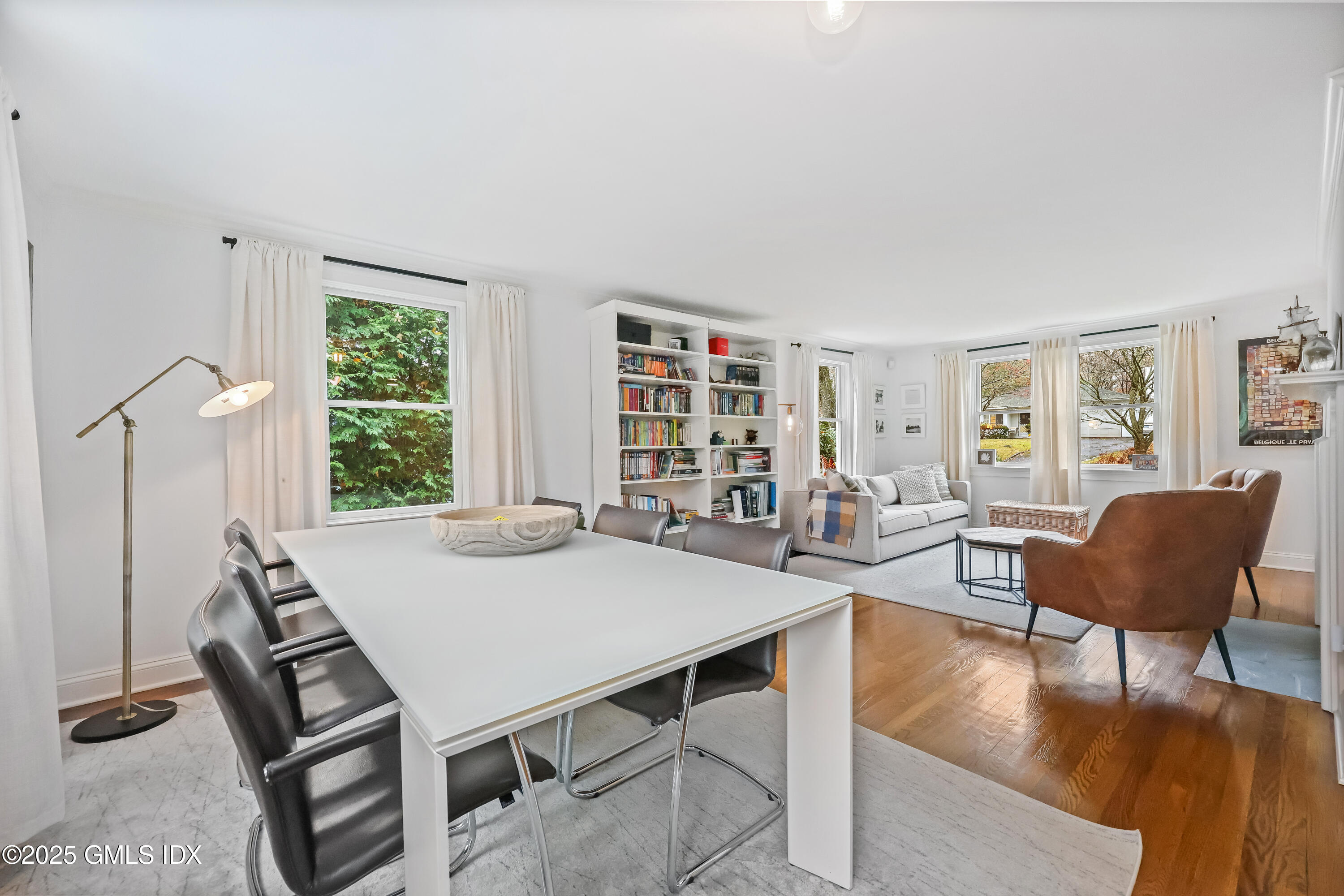 22 Summit Road Riverside, CT 06878 - Photo 12 of 44 033