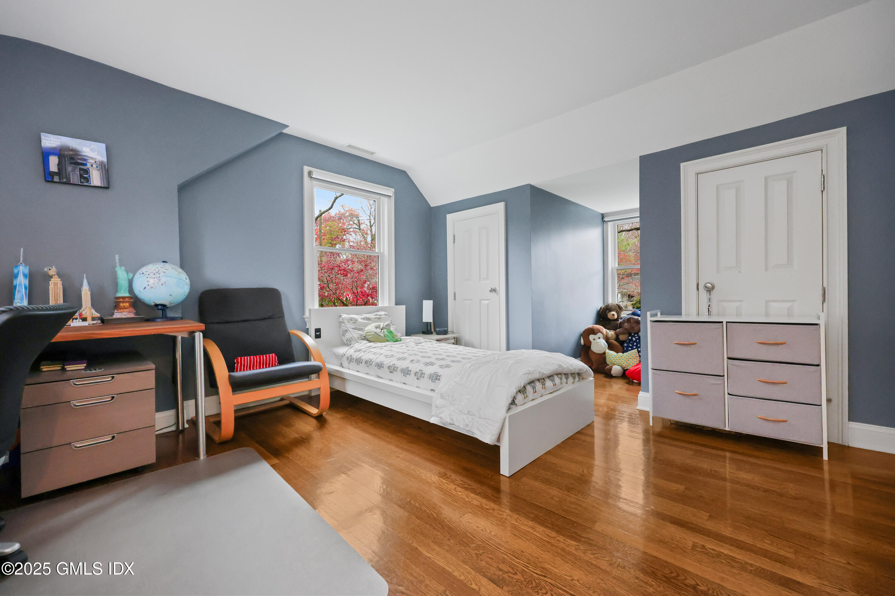 22 Summit Road Riverside, CT 06878 - Photo 25 of 44 041