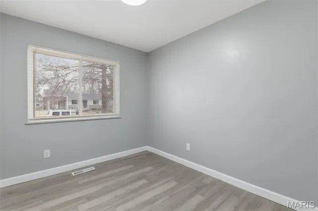 $179,900 | 4815 Orange Blossom Lane, Hazelwood, MO 63042