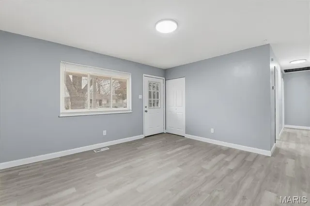 $179,900 | 4815 Orange Blossom Lane, Hazelwood, MO 63042