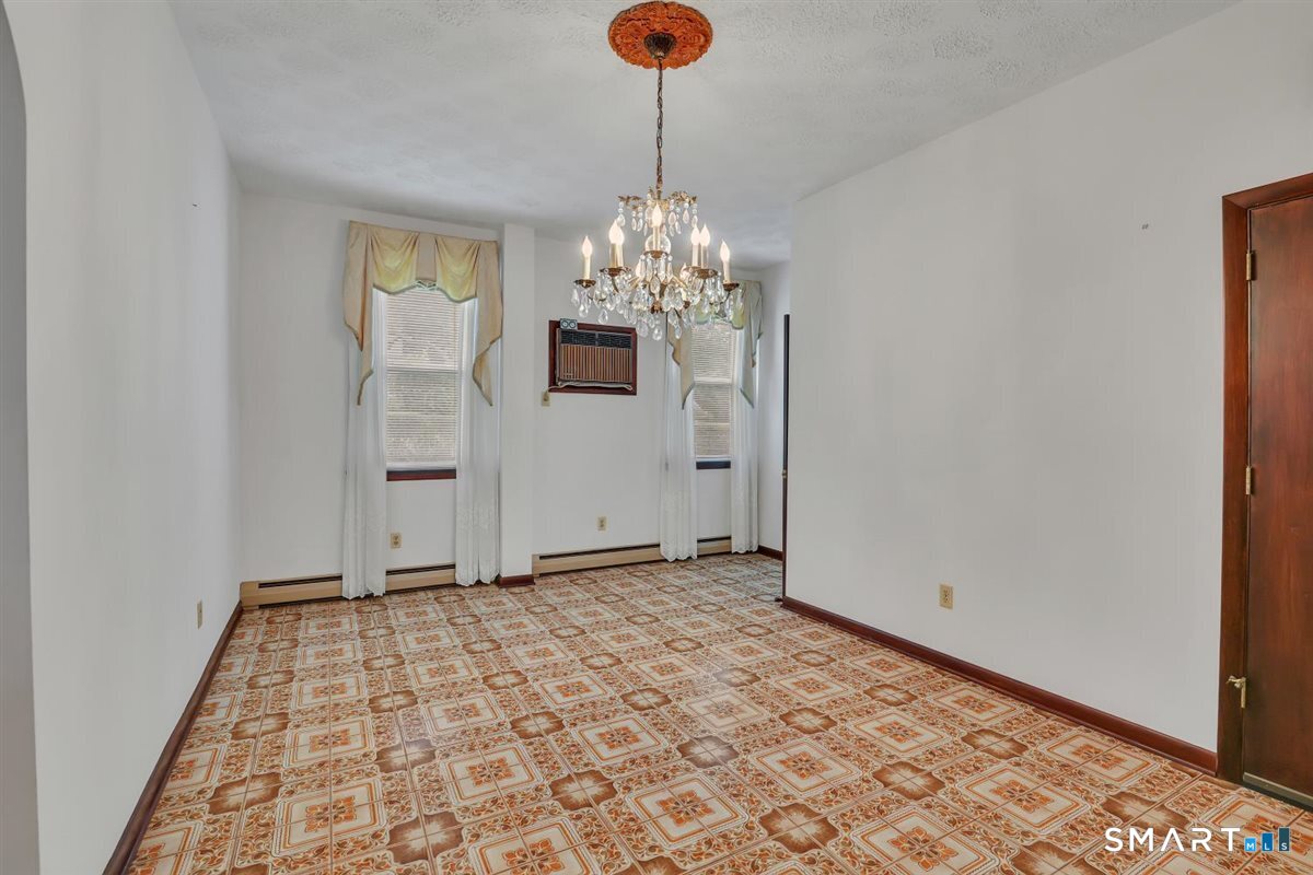 149 Spring Street Middletown, CT 06457 - Photo 18 of 32 Gallery Image 18