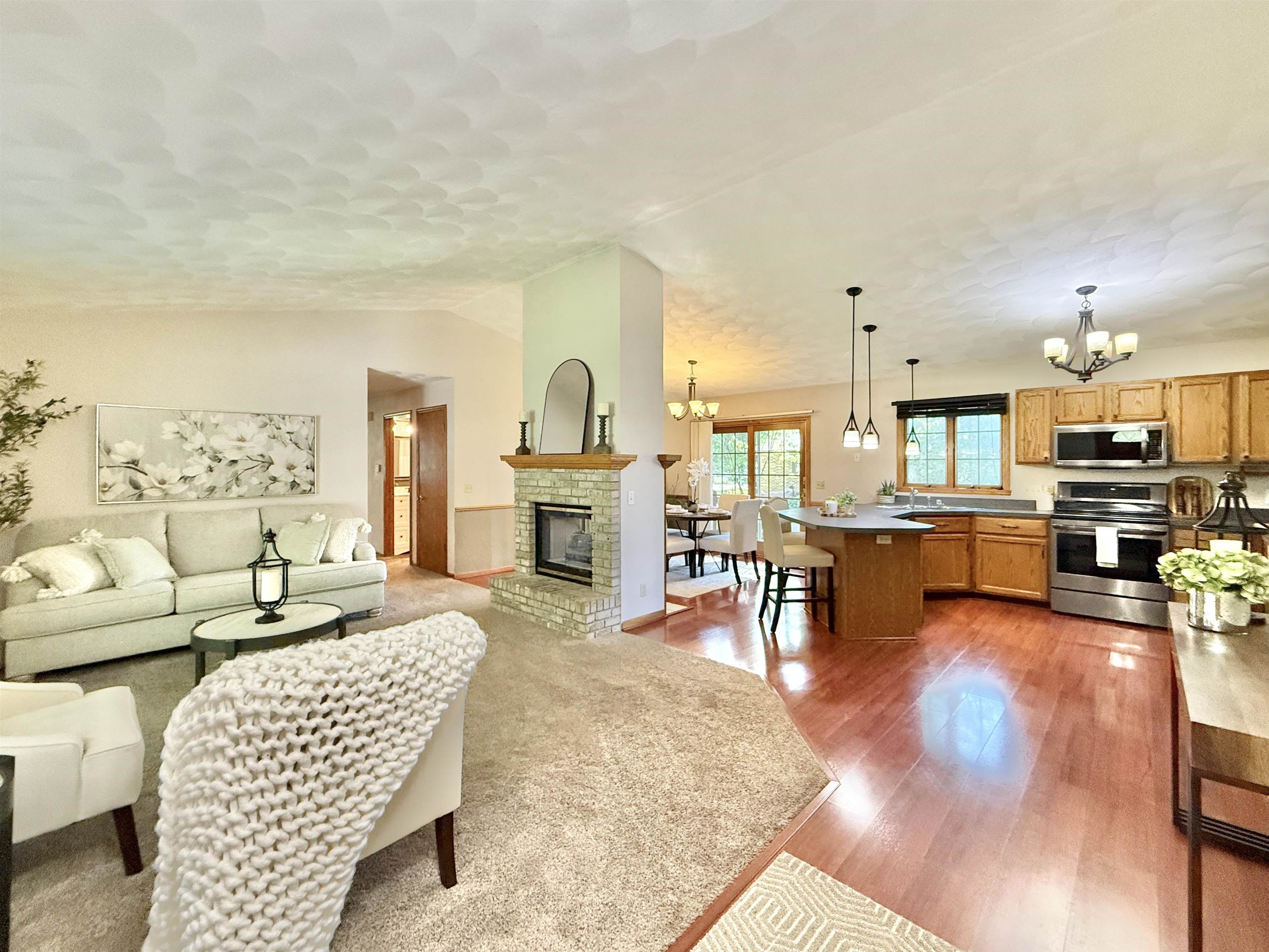 2450 South Lathers Road Beloit, WI 53511 - Photo 3 of 40