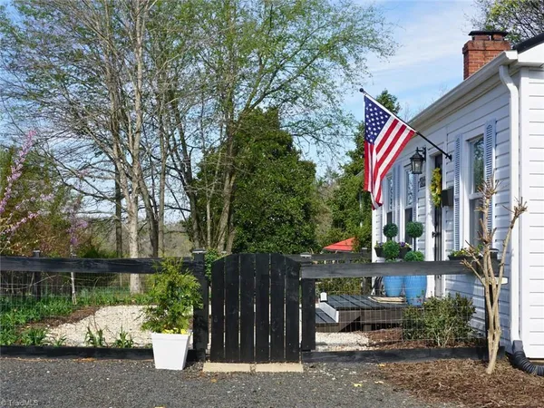 $229,000 | 11988 Broad Street, Milton, NC 27305