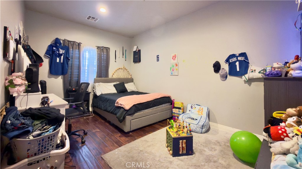 13222 Pinney Street Pacoima, CA 91331 - Photo 11 of 23