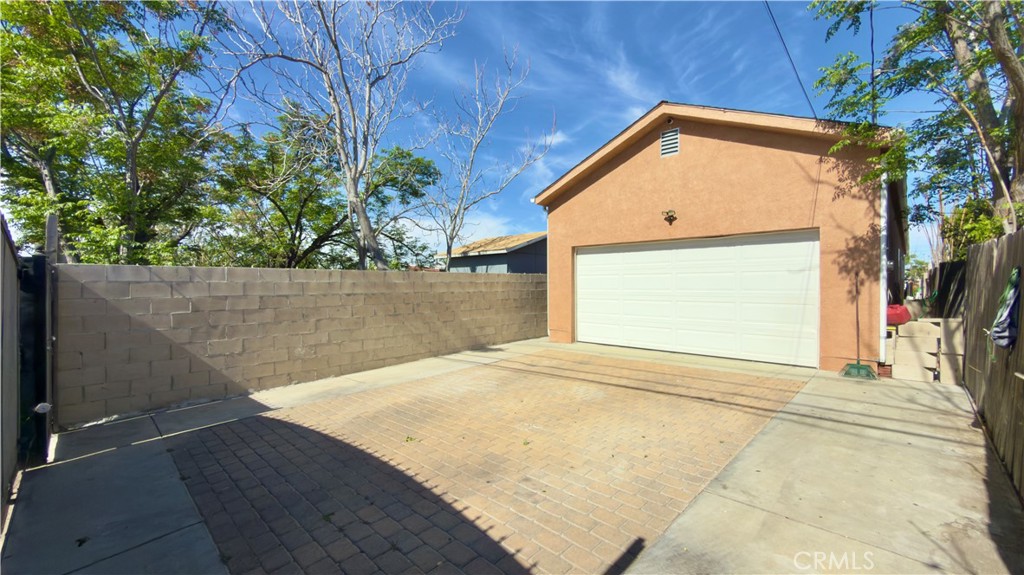 13222 Pinney Street Pacoima, CA 91331 - Photo 20 of 23