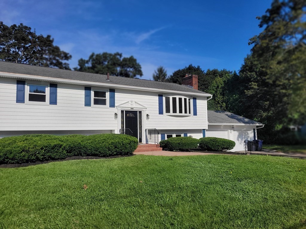 16 Stoneybrook Road Methuen, MA 01844 - Photo 1 of 31 Gallery Image 1