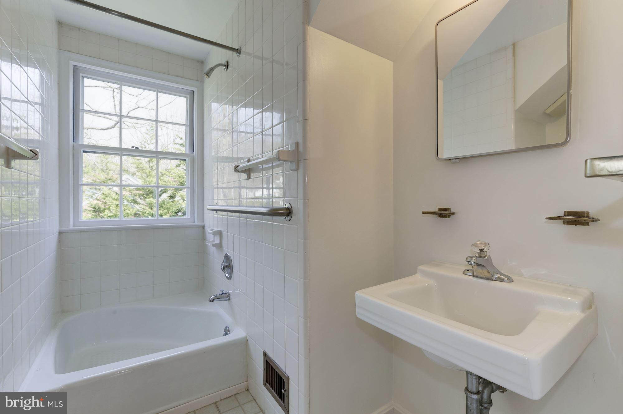 9301 Burning Tree Road Bethesda, MD 20817 - Photo 23 of 30 Upper Level Bath