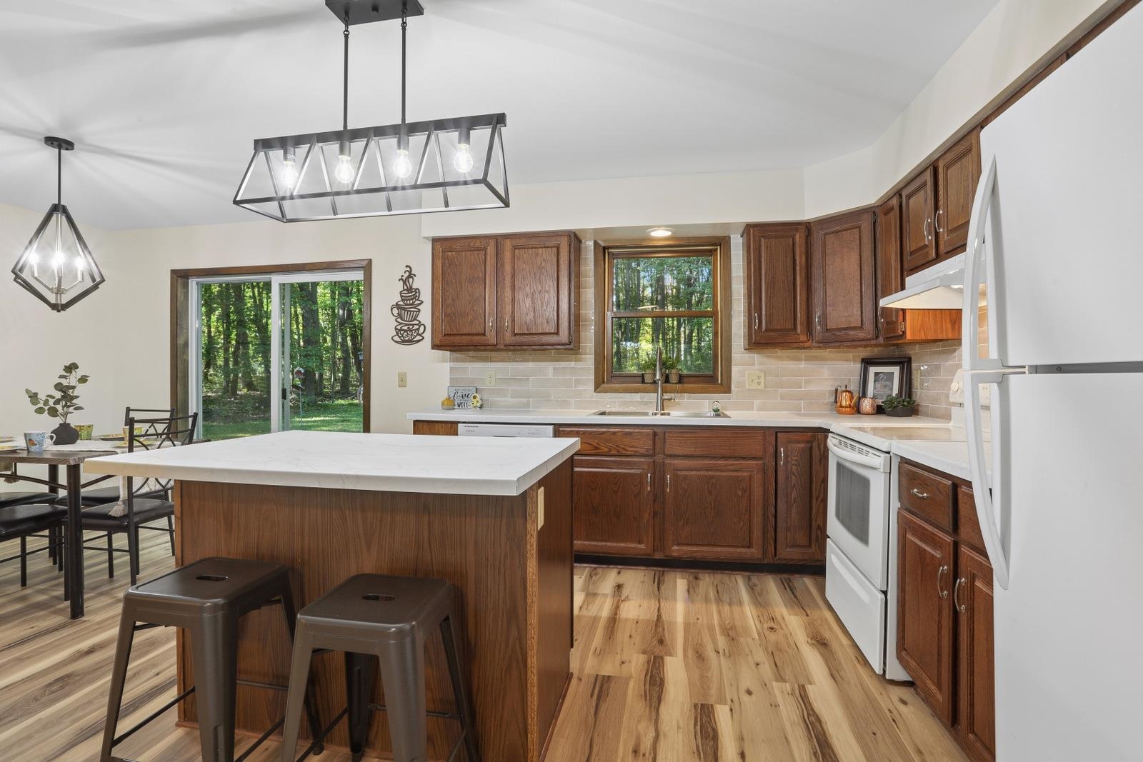 395 County Rd A Amherst Junction, WI 54407 - Photo 10 of 29 Gallery Image 10