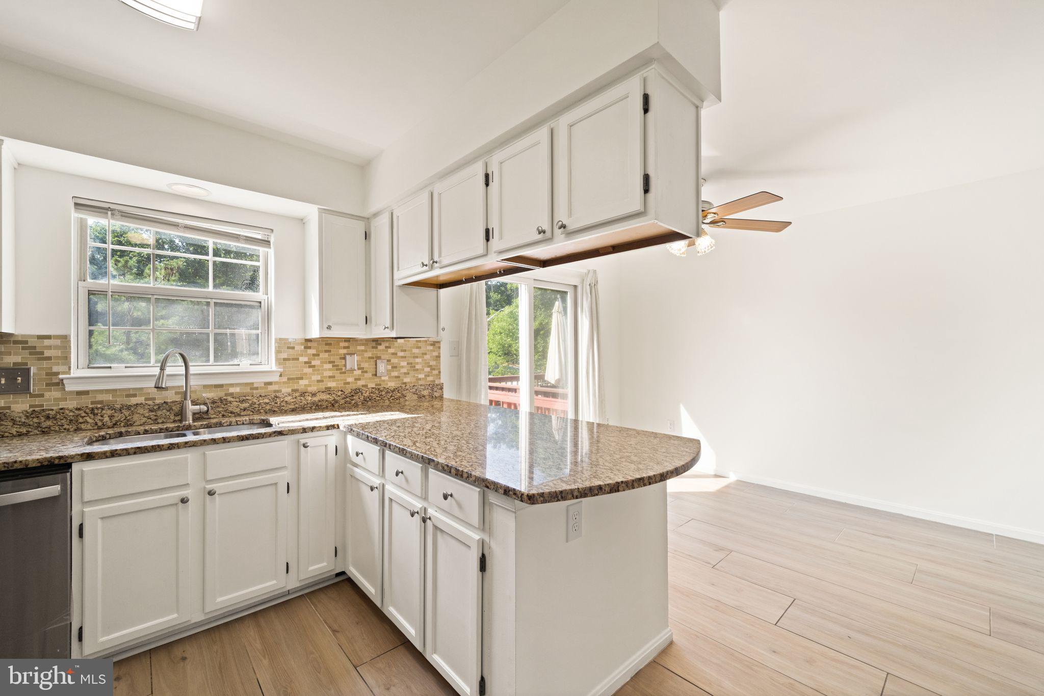 2004 Bowline Loop Woodbridge, VA 22192 - Photo 12 of 44