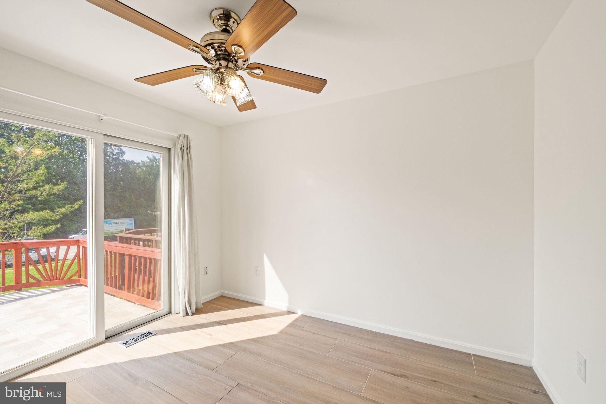 2004 Bowline Loop Woodbridge, VA 22192 - Photo 16 of 44