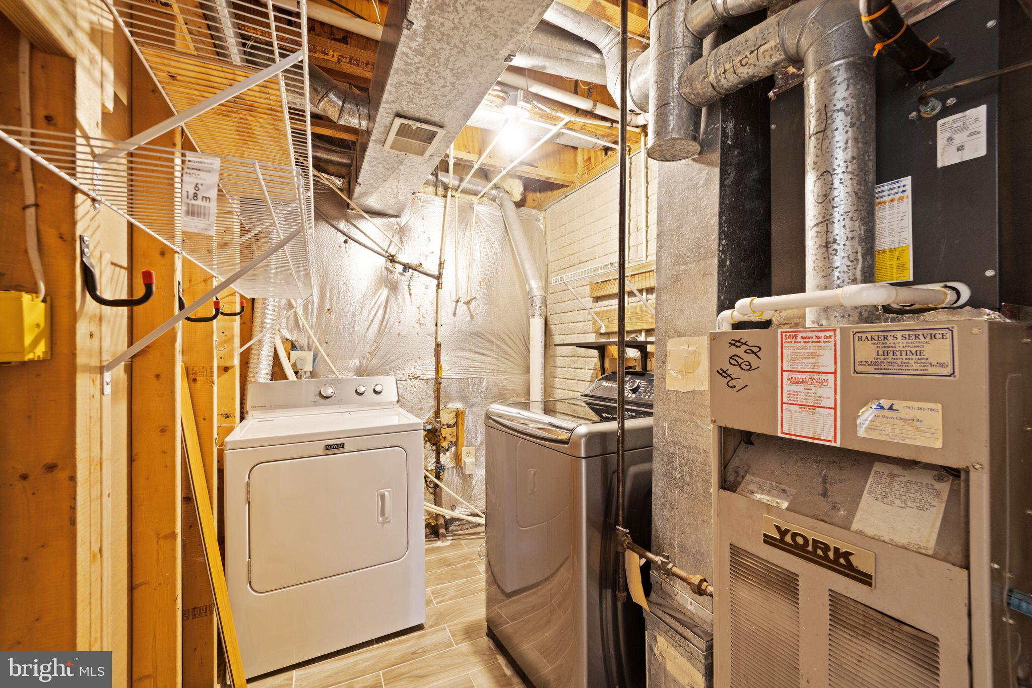 2004 Bowline Loop Woodbridge, VA 22192 - Photo 40 of 44