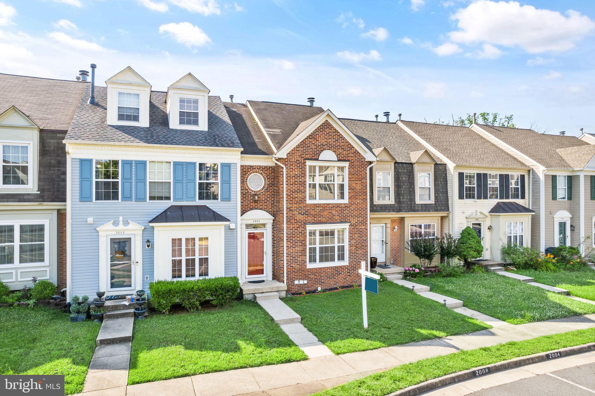 2004 Bowline Loop Woodbridge, VA 22192 - Photo 4 of 44