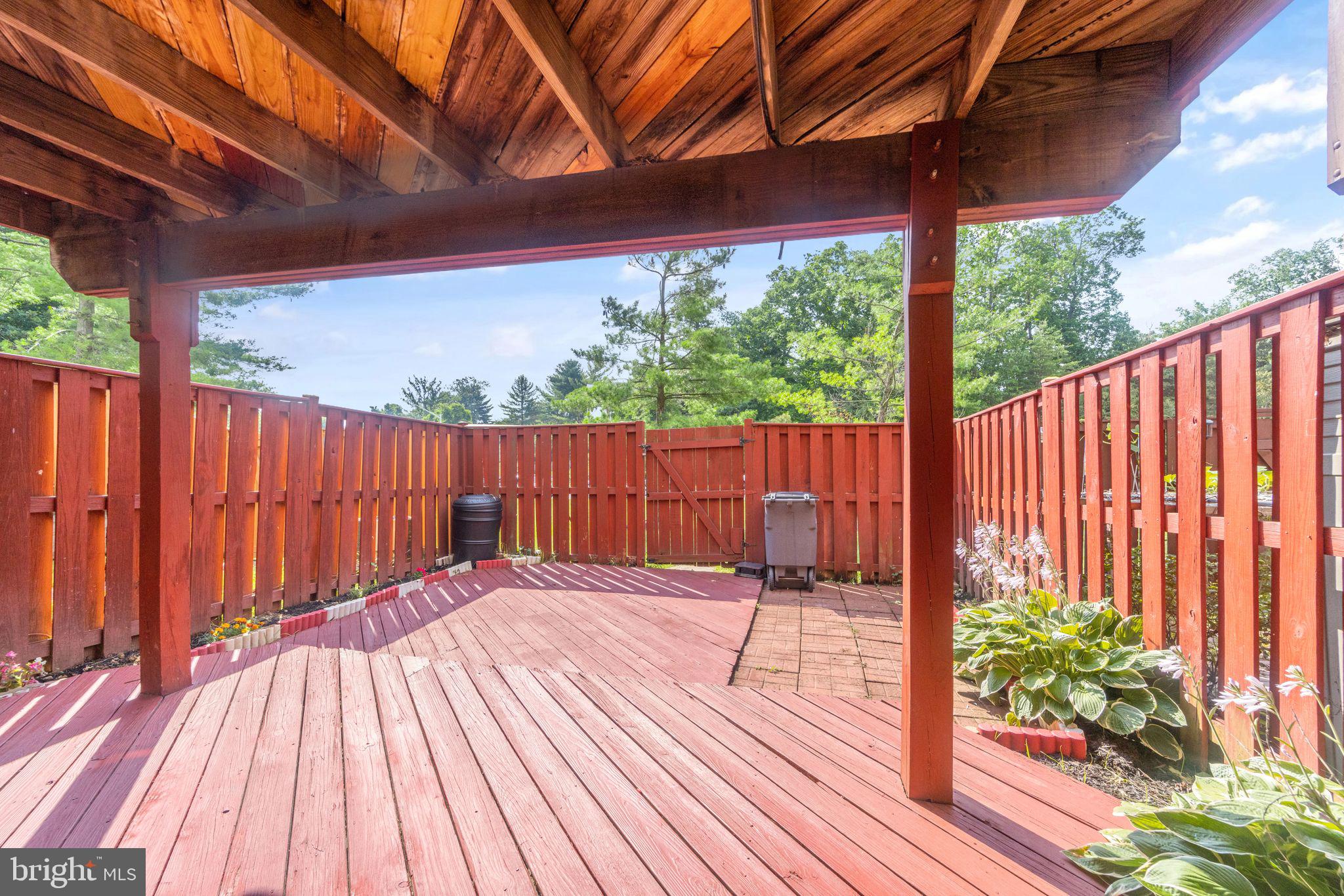 2004 Bowline Loop Woodbridge, VA 22192 - Photo 41 of 44