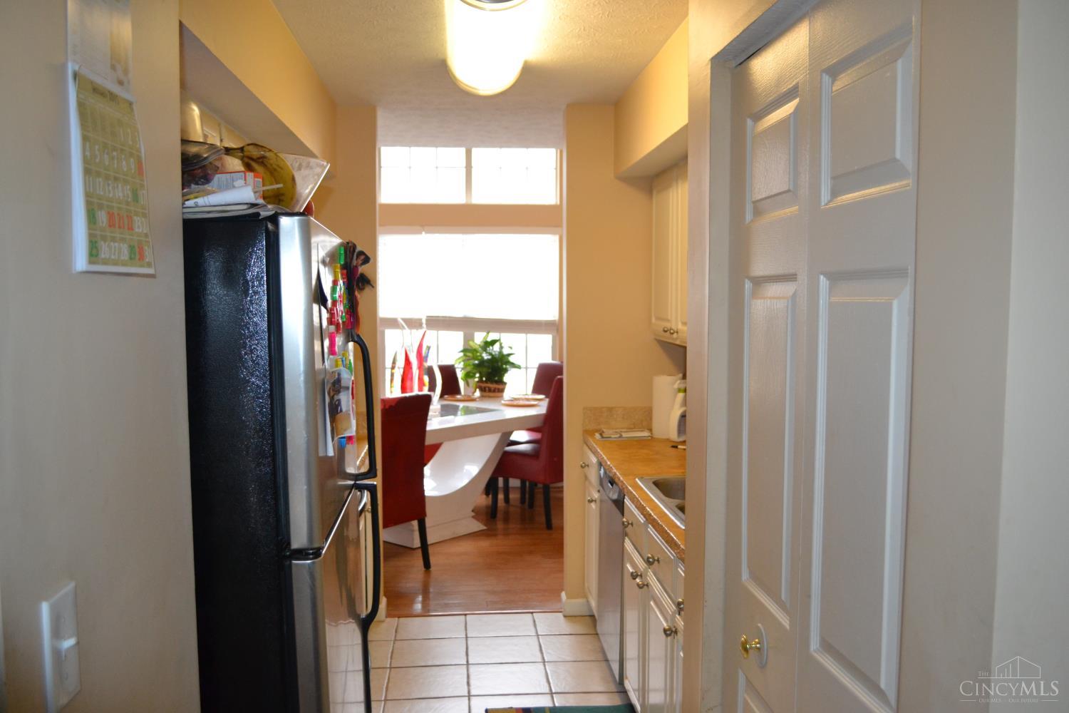10555 Montgomery Road, Unit 77 Cincinnati, OH 45242 - Photo 6 of 19