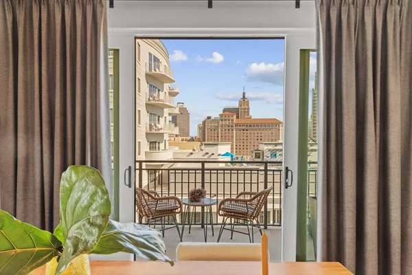 $1,499,995 | 230 Dwyer Avenue, Unit 705, San Antonio, TX 78204