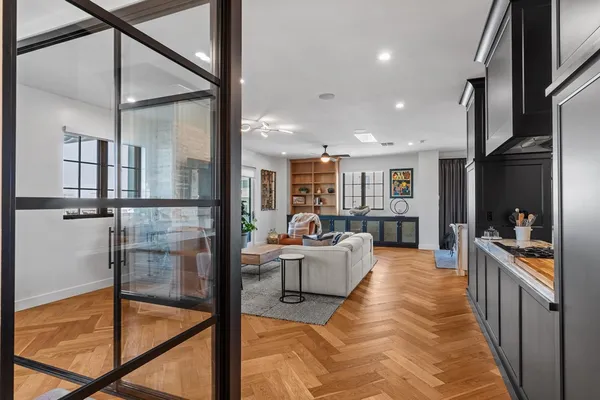 $1,499,995 | 230 Dwyer Avenue, Unit 705, San Antonio, TX 78204