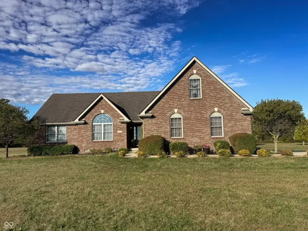 $390,000 | 11501 South Co Road 200 West, Muncie, IN 47302
