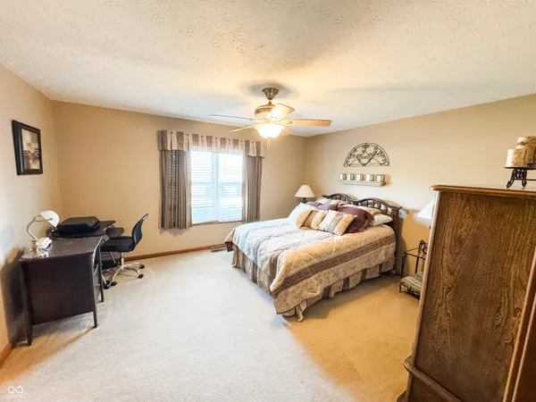 $390,000 | 11501 South Co Road 200 West, Muncie, IN 47302