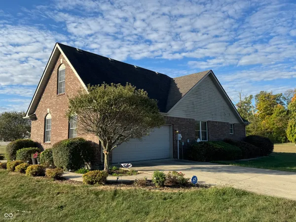 $390,000 | 11501 South Co Road 200 West, Muncie, IN 47302