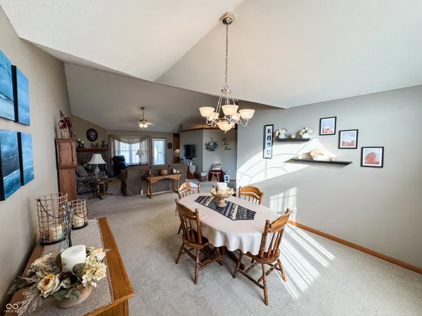 $390,000 | 11501 South Co Road 200 West, Muncie, IN 47302