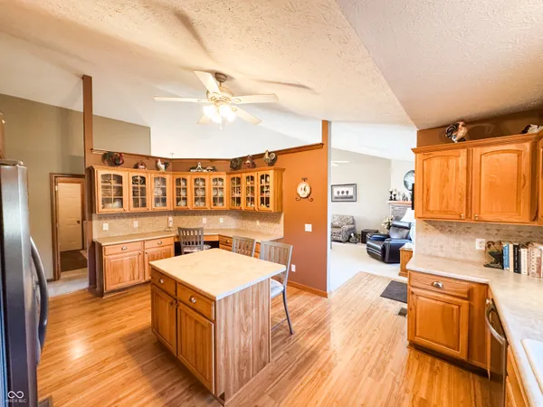 $390,000 | 11501 South Co Road 200 West, Muncie, IN 47302