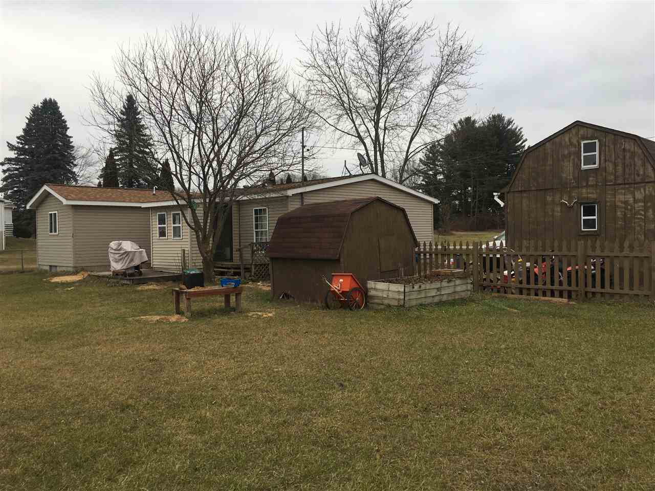 650 South School Road Sterling, MI 48659 - Photo 8 of 42 1882583-7.JPG