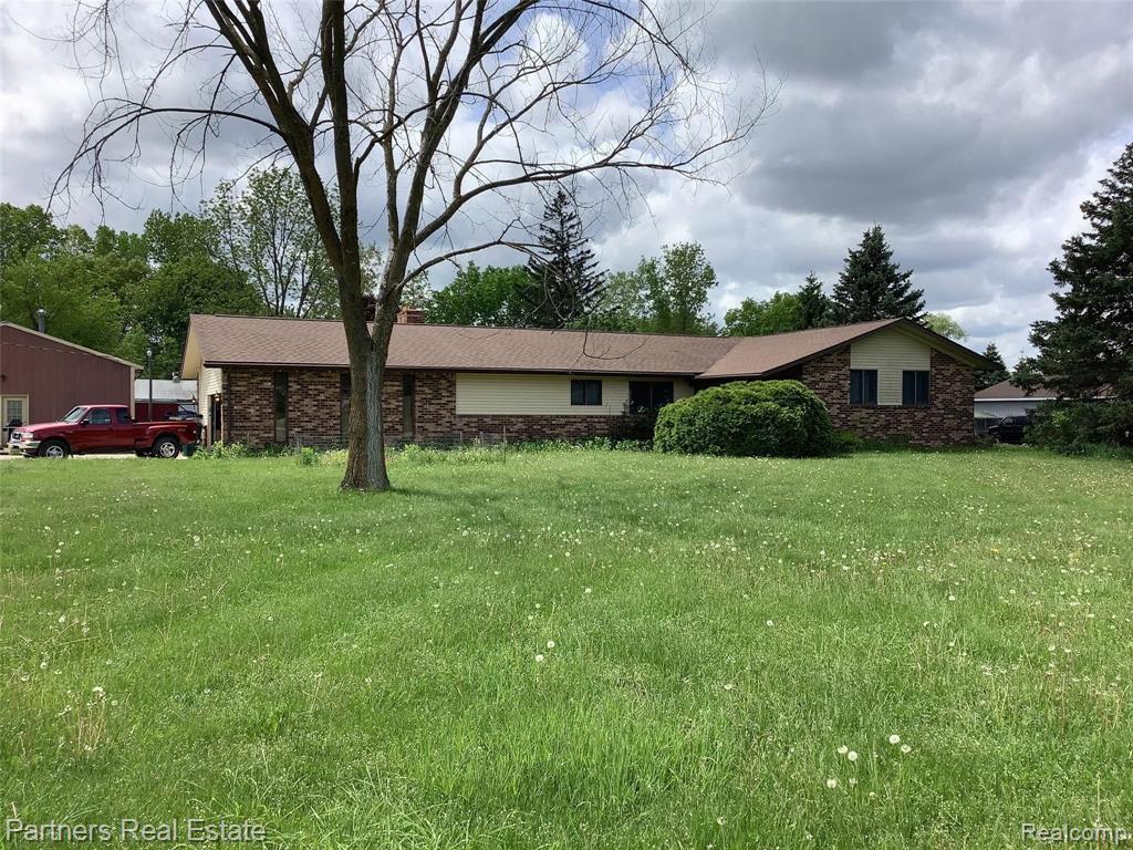 4652 East Clyde Road Howell, MI 48855 - Photo 2 of 27