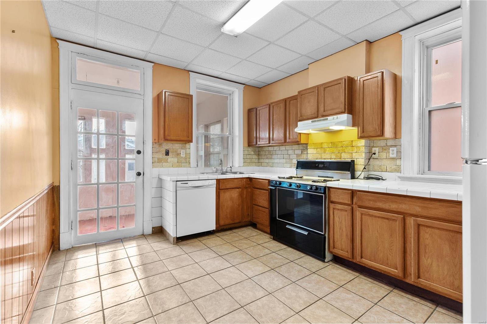 736 Dover Place St. Louis, MO 63111 - Photo 13 of 29