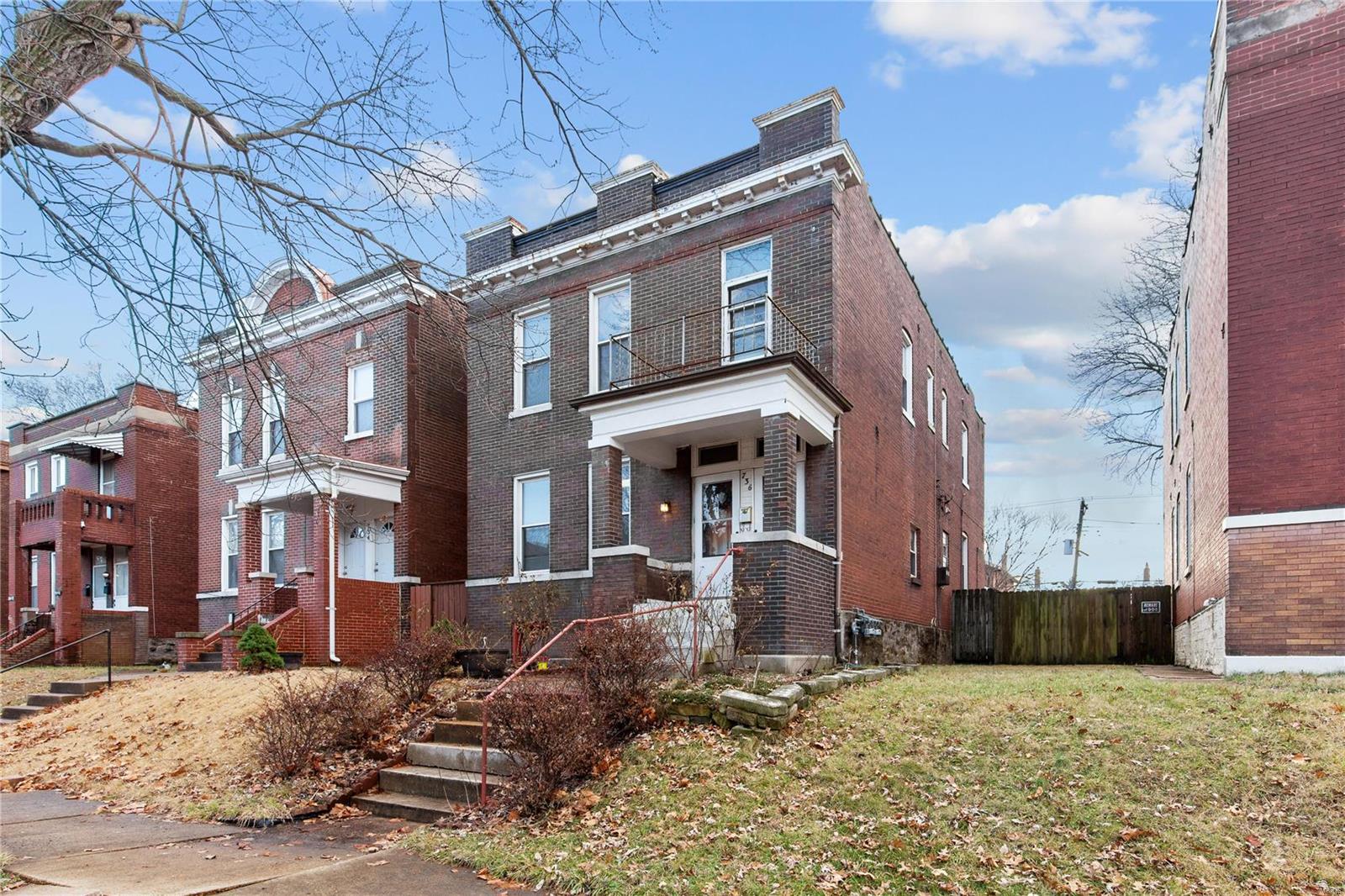 736 Dover Place St. Louis, MO 63111 - Photo 2 of 29