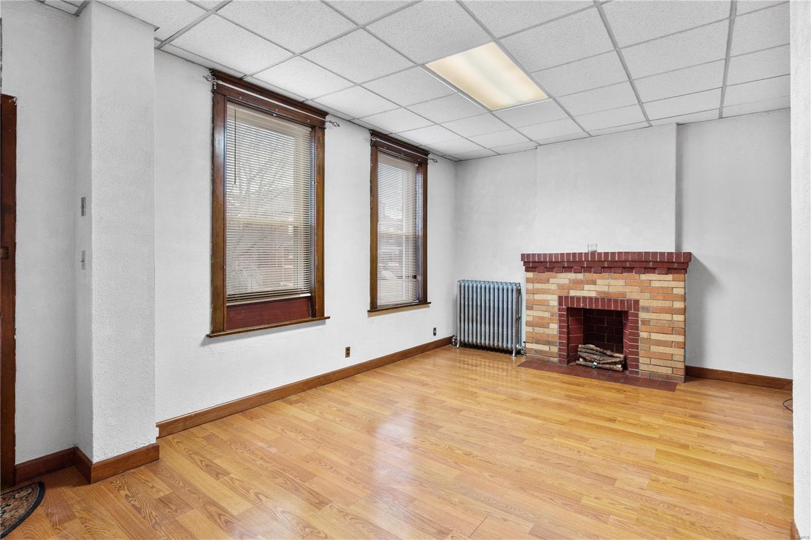 736 Dover Place St. Louis, MO 63111 - Photo 3 of 29