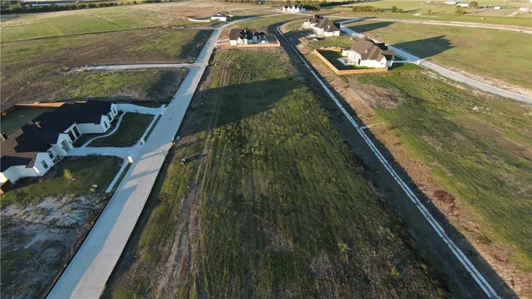 $183,000 | 105 Iris Street, Lorena, TX 76655