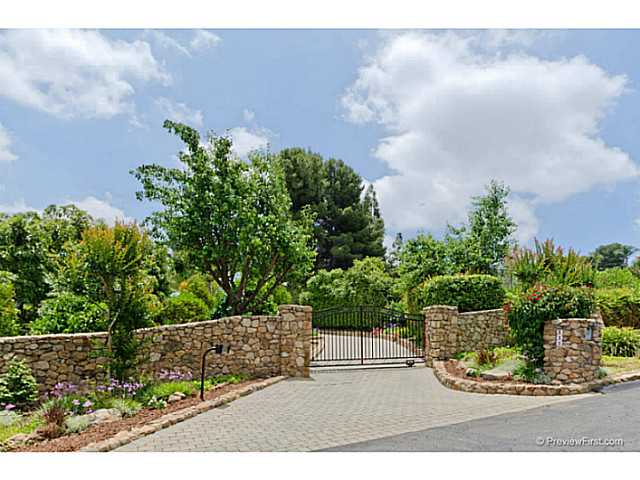 530 Georgine Road Fallbrook, CA 92028 - Photo 2 of 25 Gated Entry.
