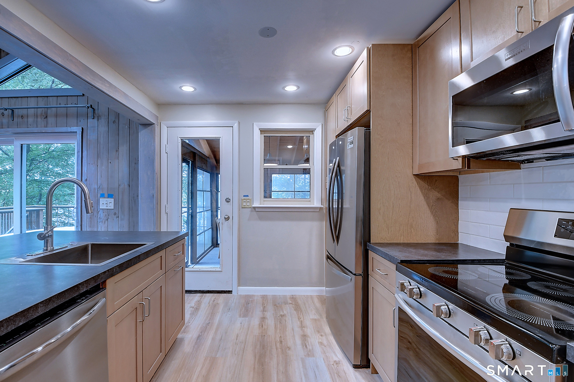 96 Indian Spring Road Woodstock, CT 06282 - Photo 13 of 40