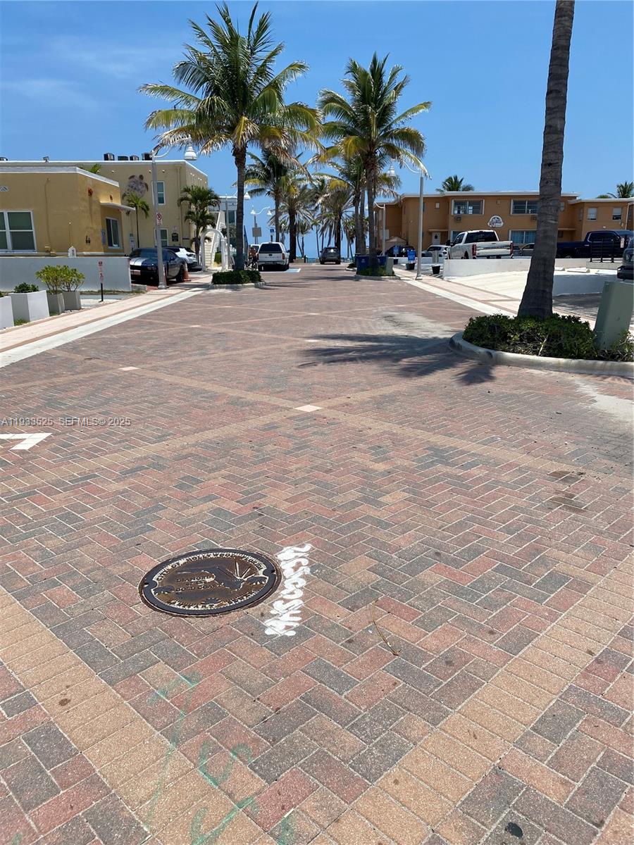 326 Roosevelt Street, Unit 5 Hollywood, FL 33019 - Photo 12 of 12