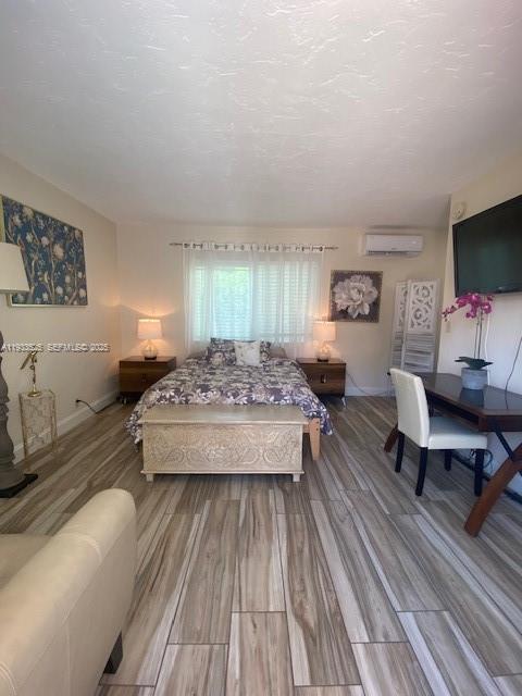 326 Roosevelt Street, Unit 5 Hollywood, FL 33019 - Photo 2 of 12