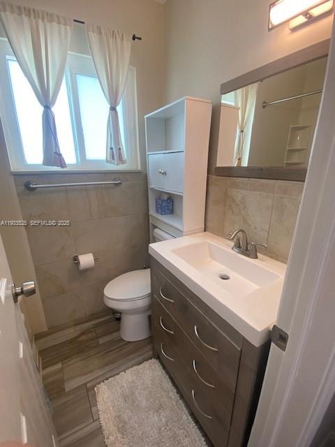 326 Roosevelt Street, Unit 5 Hollywood, FL 33019 - Photo 5 of 12