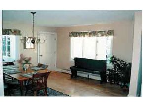 36 Little Sunapee Road New London, NH 03257 - Photo 3 of 5 Gallery Image 3