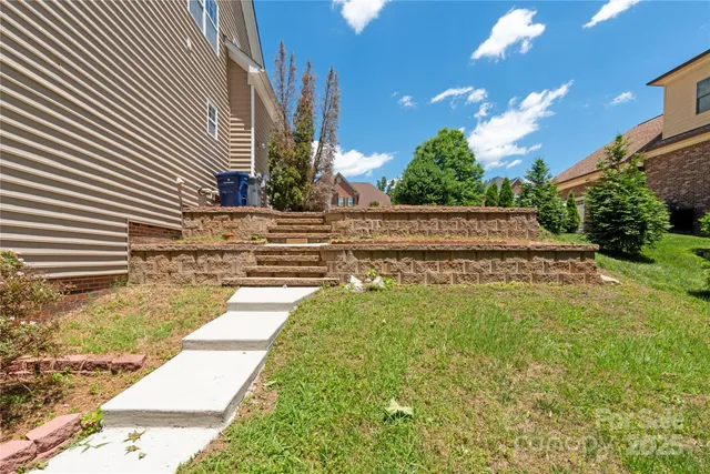 $809,000 | 8914 Landsdowne Avenue, Harrisburg, NC 28075