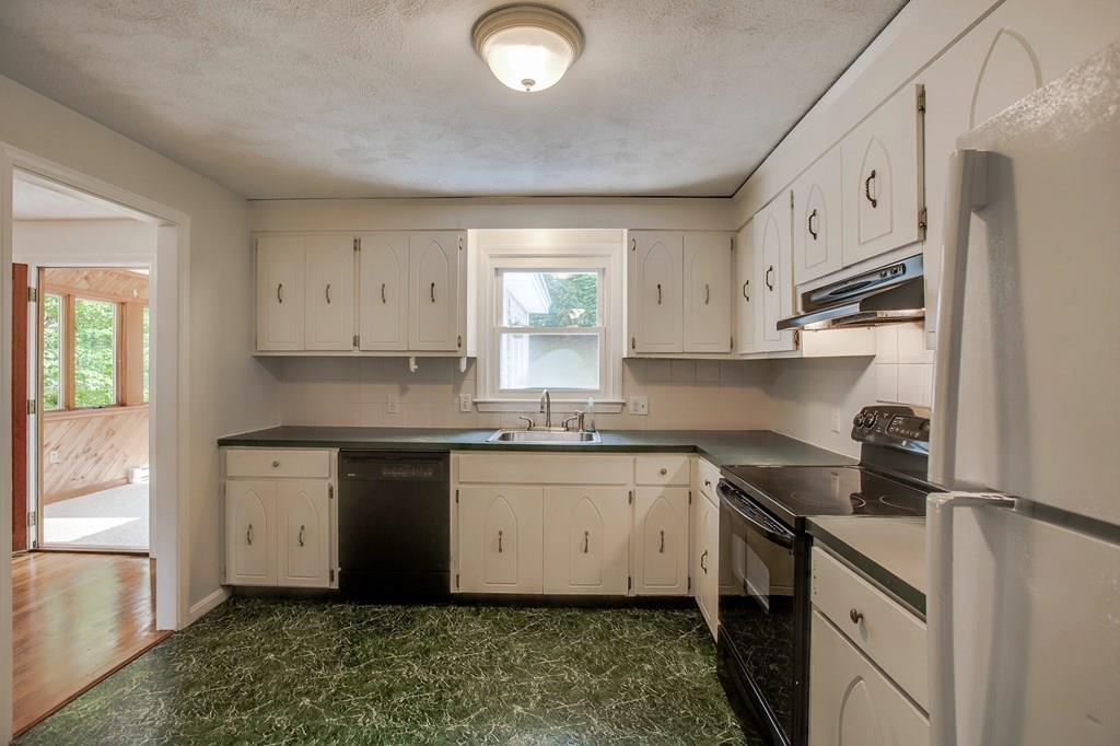 7 Olde Berry Road Andover, MA 01810 - Photo 18 of 37 Gallery Image 18