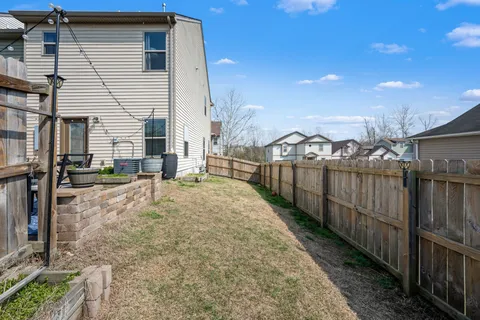 $325,000 | 1832 Wild Oaks Court, Antioch, TN 37013